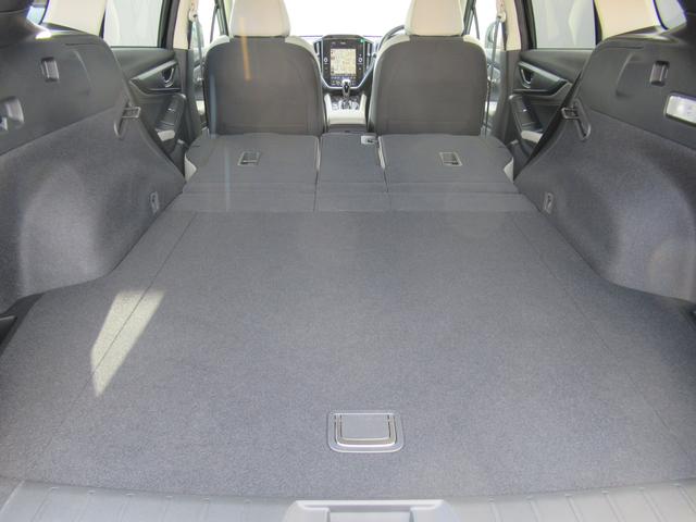 �����V�[�g��|���ƁA����ɃJ�[�S�X�y�[�X���L����܂��B��⃌�W���[�̓������������ςݍ���ŉ������B