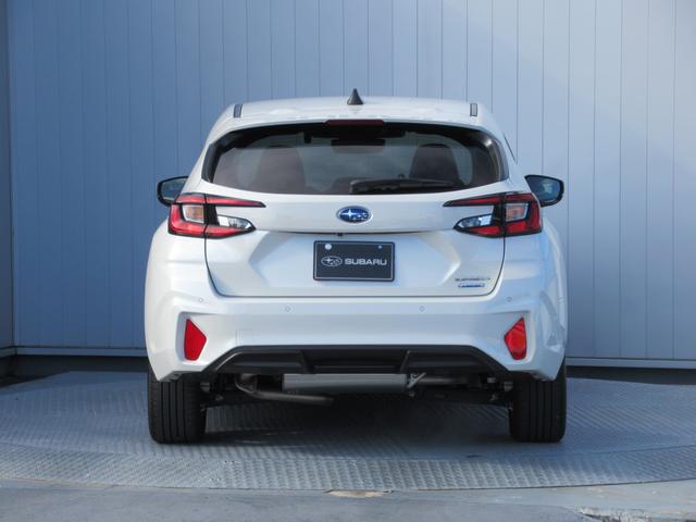 �r�t�a�`�q�t���x����u�r�f�o�v�v�V�I�ȃv���b�g�t�H�[���B�ԑ̂̍�����O��I�ɋ������邱�ƂŁA�h���C�o�[�̑���ɃN���}���u���ɐ��m�ɔ������A�����т����߂܂�