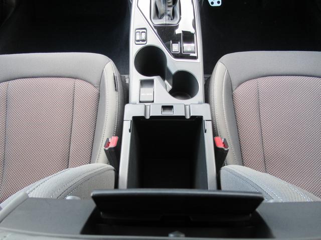 �t�����g�A�[�����X�g�����Ɏ��[�X�y�[�X������܂��B