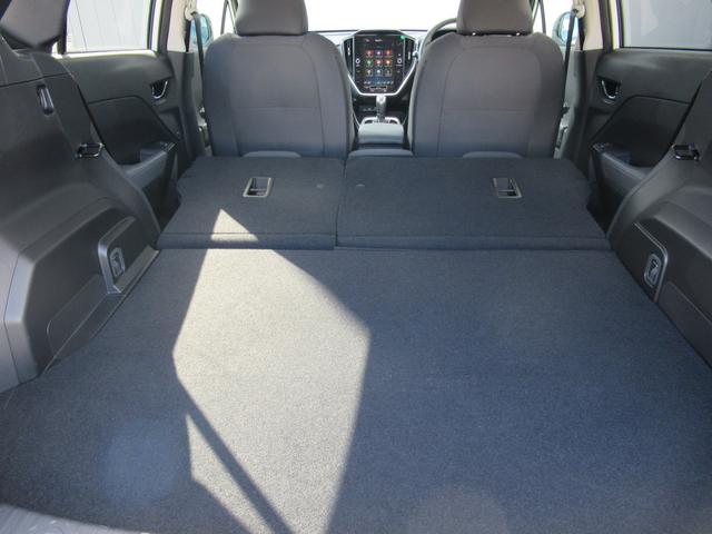 �����V�[�g��|���ƁA����ɃJ�[�S�X�y�[�X���L����܂��B��⃌�W���[�̓������������ςݍ���ŉ������B