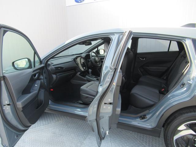 �h�A�̊Ԍ���傫���Ƃ��Ă���܂��̂ŁA����g�̂��ʂ�₷���A�X���[�Y�ɏ�~�ł��܂��B