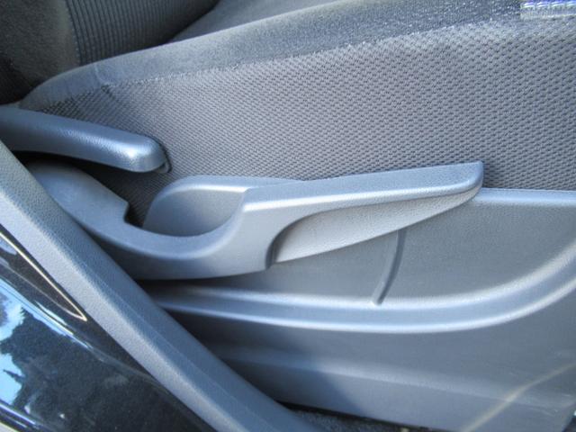 ステラ カスタムＲ　スマートアシスト搭載車　スマートアシスト３搭載　前輪駆動２ＷＤ　７インチメモリーナビゲーション　バックカメラ　ＥＴＣ１．０　前方録画型ドラレコ　運転席シートリフター（28枚目）