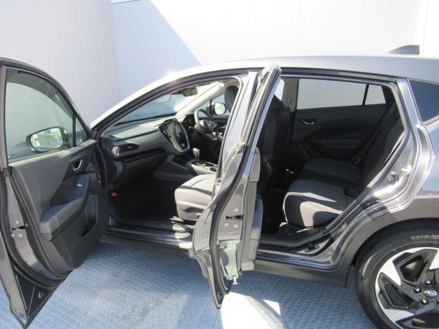 �h�A�̊Ԍ���傫���Ƃ��Ă���܂��̂ŁA����g�̂��ʂ�₷���A�X���[�Y�ɏ�~�ł��܂��B