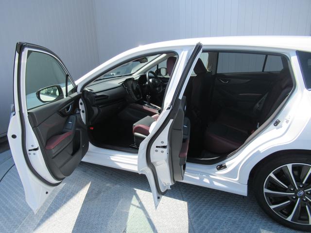 �h�A�̊Ԍ���傫���Ƃ��Ă���܂��̂ŁA����g�̂��ʂ�₷���A�X���[�Y�ɏ�~�ł��܂��B