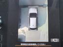 デジタルマルチビューモニターを装備。道路端への幅寄せ、駐車時などに死角になるエリアの確認をカメラでサポートします。