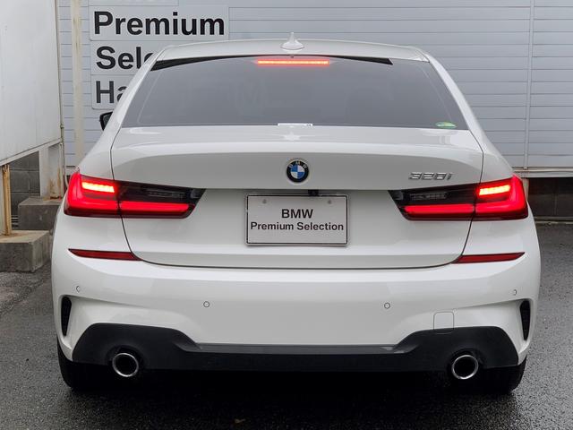 320i Mスポーツ 認定保証・フィオナレッドレザー・シートヒーター・純正オプション19インチAW・ACC・LED・Dアシスト・電動リアゲート・コンフォートアクセス・電動シート・パドルシフト・純正HDDナビ・360度カメラ(8枚目)