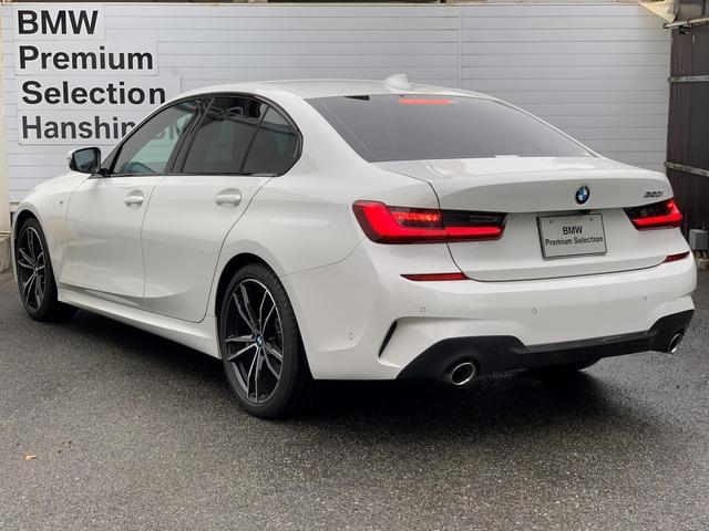 320i Mスポーツ 認定保証・フィオナレッドレザー・シートヒーター・純正オプション19インチAW・ACC・LED・Dアシスト・電動リアゲート・コンフォートアクセス・電動シート・パドルシフト・純正HDDナビ・360度カメラ(9枚目)