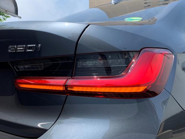 320i 認定保証・ワンオーナー・シートヒーター・ACC・インテリジェントセーフティ・LEDライト・純正HDDナビ・Bカメラ・PDC・電動シート・電動リアゲート・純正アルミホイール・コンフォートアクセス・ETC(76枚目)