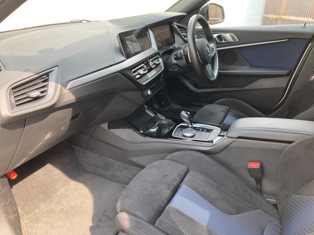 M135i xDrive ・認定保証・デビューPKG・Mブレーキ・純正18AW・ACC・LED・Dアシスト・パドルシフト・電動リアゲート・シートヒーター・電動シート・純正HDDナビ・バックカメラ・PDC・コンフォートアクセス(32枚目)