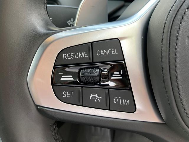 M135i xDrive ・認定保証・デビューPKG・Mブレーキ・純正18AW・ACC・LED・Dアシスト・パドルシフト・電動リアゲート・シートヒーター・電動シート・純正HDDナビ・バックカメラ・PDC・コンフォートアクセス(68枚目)