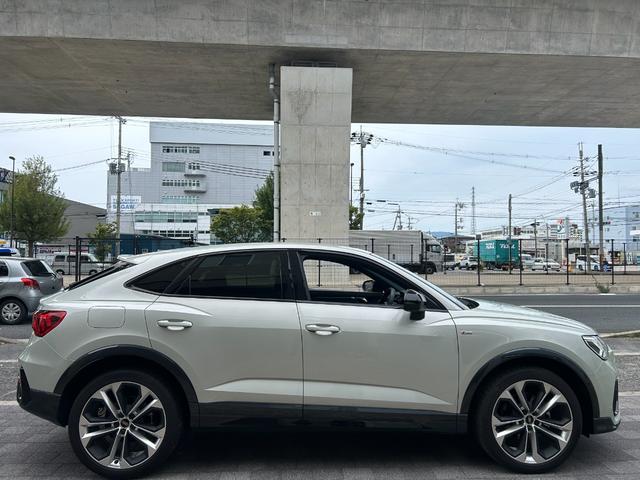 Ｑ３スポーツバック ダイナミックエディション　ユーザー買取　マンハッタングレーフロントエアロバンパー　マンハッタングレーサイドプロテクター　２０インチ５本スポークアルミ　パノラミックビューモニター　スペアスマートキー（23枚目）