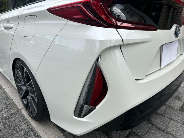 プリウスＰＨＶ Ｓナビパッケージ　純正ナビ　Ｒカメラ　車高調　スマートキー　ＥＴＣ（22枚目）
