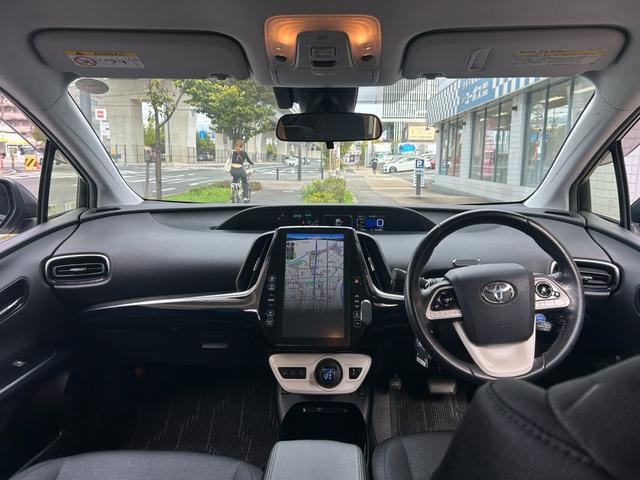 プリウスＰＨＶ Ｓナビパッケージ　純正ナビ　Ｒカメラ　車高調　スマートキー　ＥＴＣ（38枚目）