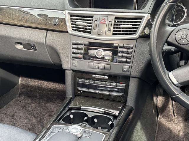 Ｅクラス Ｅ３００　アバンギャルド　ユーザー買取　黒本革シート　サンルーフ　レッドキャリパー　フロント席パワーシート　フロント席シートヒーター　ドライブレコーダー　ＥＴＣ（44枚目）