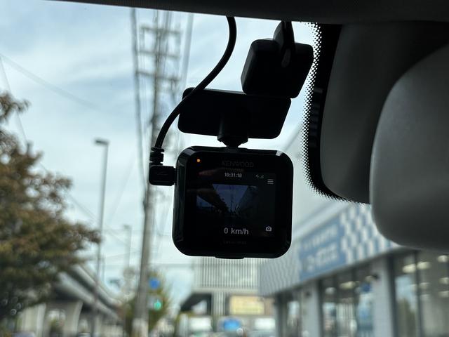 Ｅクラス Ｅ３００　アバンギャルド　ユーザー買取　黒本革シート　サンルーフ　レッドキャリパー　フロント席パワーシート　フロント席シートヒーター　ドライブレコーダー　ＥＴＣ（45枚目）