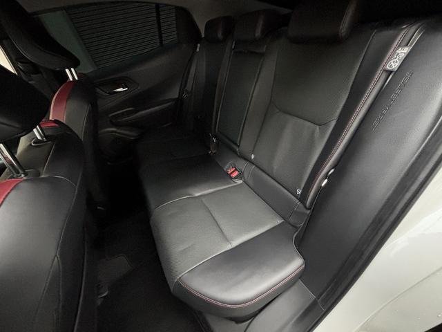 プリウス Ｚ　ユーザー買取　デジタルインナーミラー　レッド加飾付き合皮スポーティーシート　パワーバックドア　パノラミックビューモニター　トヨタセーフティセンス　シートヒーター（35枚目）