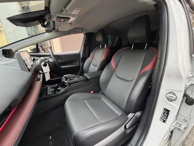 プリウス Ｚ　ユーザー買取　デジタルインナーミラー　レッド加飾付き合皮スポーティーシート　パワーバックドア　パノラミックビューモニター　トヨタセーフティセンス　シートヒーター（36枚目）