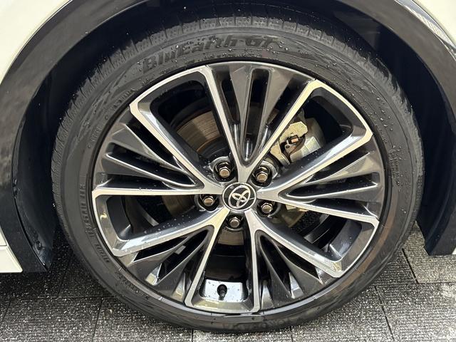 プリウス Ｚ　ユーザー買取　デジタルインナーミラー　レッド加飾付き合皮スポーティーシート　パワーバックドア　パノラミックビューモニター　トヨタセーフティセンス　シートヒーター（54枚目）