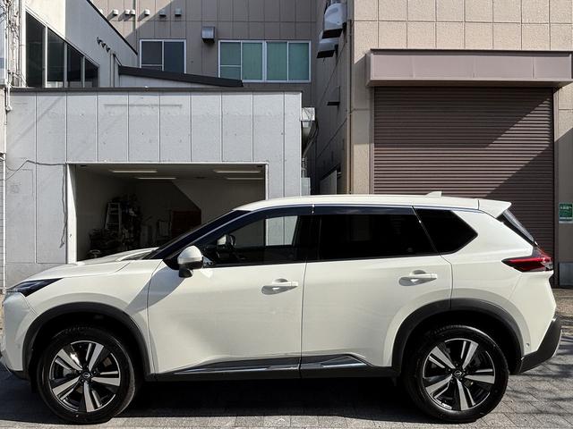 エクストレイル Ｇ　ｅ－４ＯＲＣＥ　ユーザー買取　タンナッパ革シート　プロパイロット　パノラミックビューモニター　ＢＳＭ　デジタルミラー　ハンドルヒーター　前後ドライブレコーダー　シートヒーター　スペアスマートキー（18枚目）