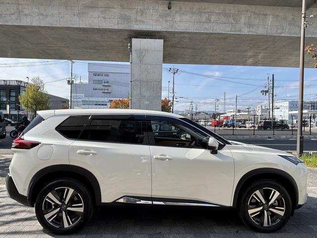 エクストレイル Ｇ　ｅ－４ＯＲＣＥ　ユーザー買取　タンナッパ革シート　プロパイロット　パノラミックビューモニター　ＢＳＭ　デジタルミラー　ハンドルヒーター　前後ドライブレコーダー　シートヒーター　スペアスマートキー（19枚目）