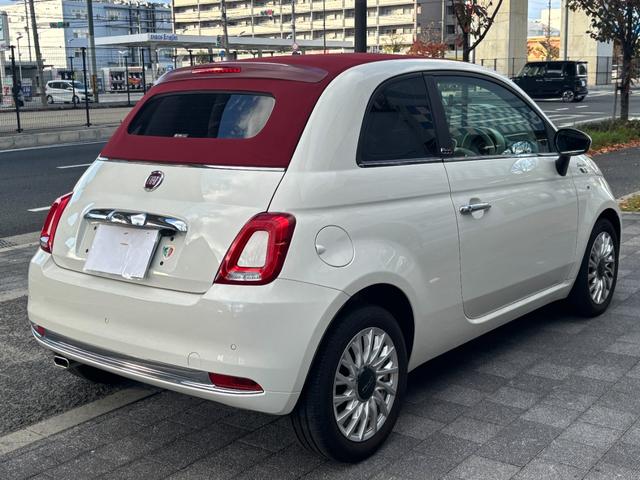 ５００Ｃ ツインエア　ドルチェヴィータ　ユーザー買取　ソフトトップ　幌赤　白黒ハーフレザーシート　ディスプレイオーディオ　パドルシフト　クルーズコントロール　ＥＴＣ　スペアスマートキー（19枚目）