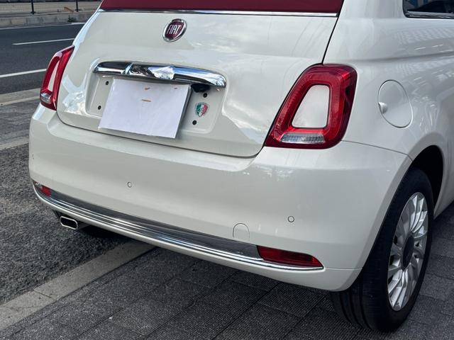 ５００Ｃ ツインエア　ドルチェヴィータ　ユーザー買取　ソフトトップ　幌赤　白黒ハーフレザーシート　ディスプレイオーディオ　パドルシフト　クルーズコントロール　ＥＴＣ　スペアスマートキー（22枚目）