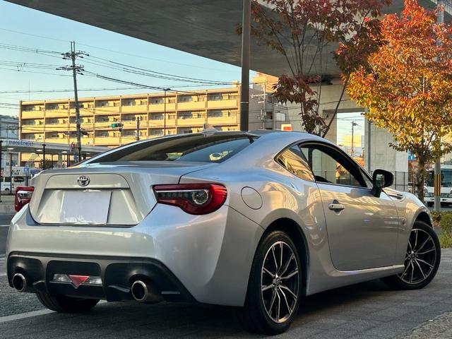 86 GTリミテッド ユーザー買取 アルカンターラコンビシート LEDヘッドライト ETC クルーズコントロール 6速MT車 スペアスマートキー(19枚目)