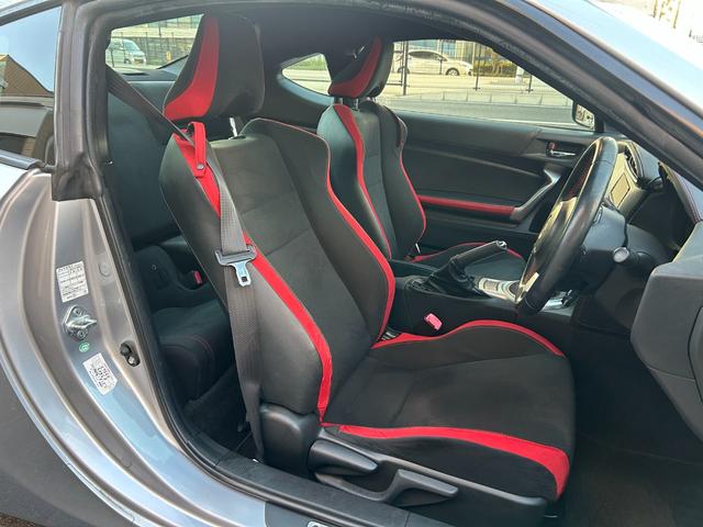 86 GTリミテッド ユーザー買取 アルカンターラコンビシート LEDヘッドライト ETC クルーズコントロール 6速MT車 スペアスマートキー(32枚目)