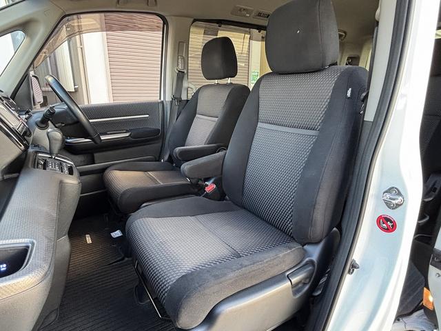 ステップワゴンスパーダ スパーダ ユーザー買取 ディーラーOPナビ(VXM-152VFi) バックカメラ フルセグTV 両側パワースライドドア LEDヘッドライト ETC スペアスマートキー(33枚目)