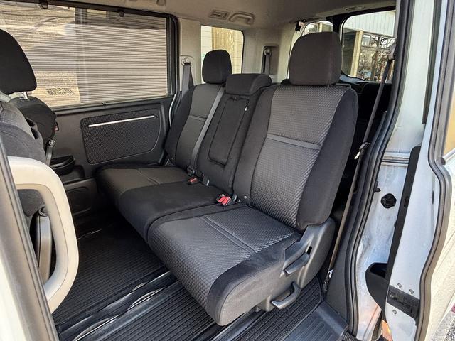 ステップワゴンスパーダ スパーダ ユーザー買取 ディーラーOPナビ(VXM-152VFi) バックカメラ フルセグTV 両側パワースライドドア LEDヘッドライト ETC スペアスマートキー(35枚目)