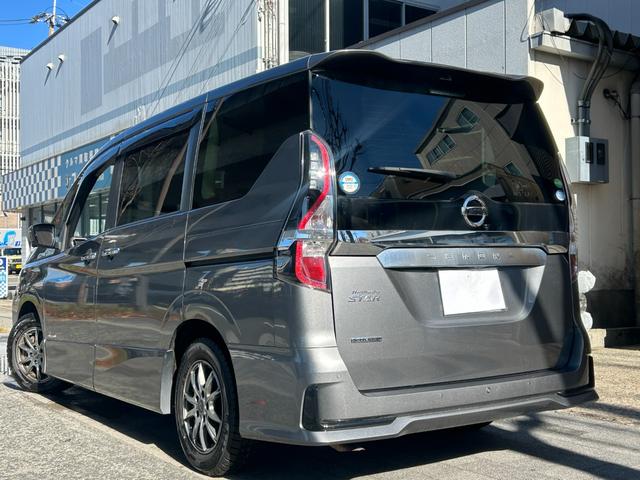 セレナ ハイウェイスターV 全周囲C デジタルミラー LEDヘッド 両側パワースライドドア プロパイロット Rカメラ 衝突軽減システム スタッドレスタイヤ付 レーンキーピング ワンオーナー 防水シート(18枚目)