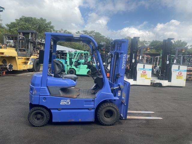 日本 　トヨタ／２．０ｔ　バッテリー車／１３９時間／揚高３．０ｍ／ナンバー取得可能（１３８３７）（11枚目）