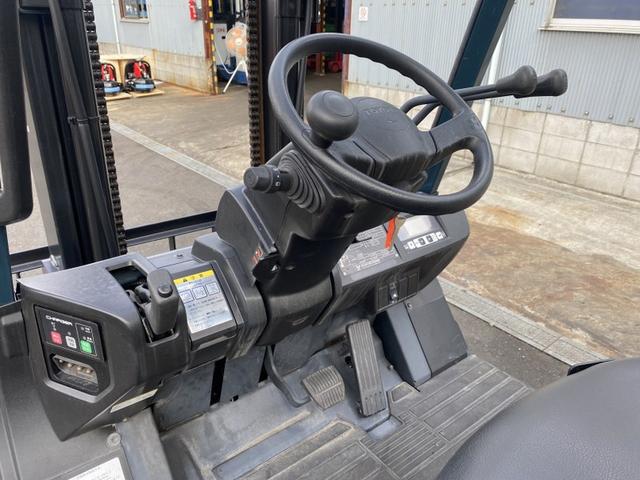 日本 　トヨタ／２．５ｔ　バッテリー車／３７２時間／揚高３．０ｍ／ナンバー取得可能（１６７０７）（8枚目）