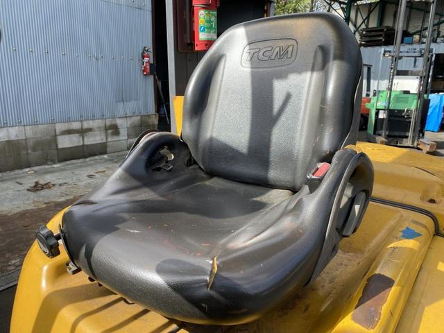 日本 　ＴＣＭ／３．５ｔ　ディーゼル車／６７２３時間／揚高４．０ｍ／ナンバー取得可能（１６８８０）（9枚目）