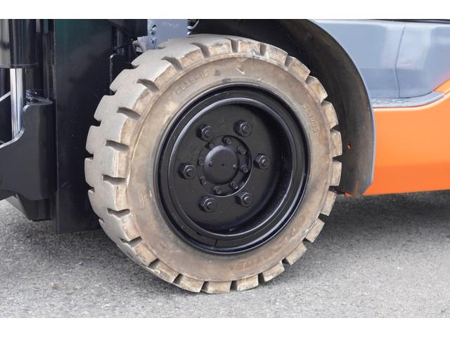 日本 　トヨタ／３．０ｔ　ガソリン車／６５３３時間／ヒンジ／揚高３．０ｍ／ナンバー取得可能（１６８８４）（14枚目）