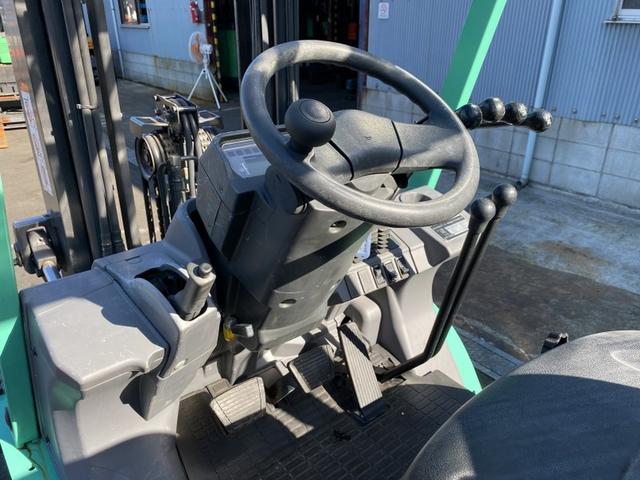 日本 　ミツビシ／２．０ｔ　ディーゼル車／４８１８時間／フォークシフト／２段マスト３．０ｍ／ナンバー取得可能（１７０９４）（5枚目）