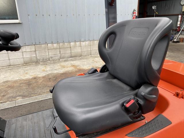 日本 　トヨタ／２．５ｔ　バッテリー車／１１４時間／揚高３．０ｍ／ナンバー取得可能（１７１０９）（6枚目）