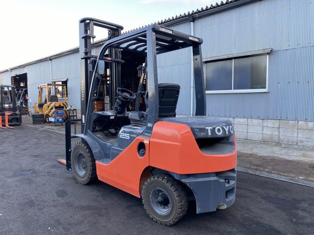 日本 トヨタ/2.5t ディーゼル車/75時間/サイドシフト/揚高4.0m/ナンバー取得可能(17235)(3枚目)