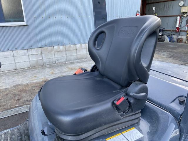 日本 トヨタ/2.5t ディーゼル車/75時間/サイドシフト/揚高4.0m/ナンバー取得可能(17235)(6枚目)