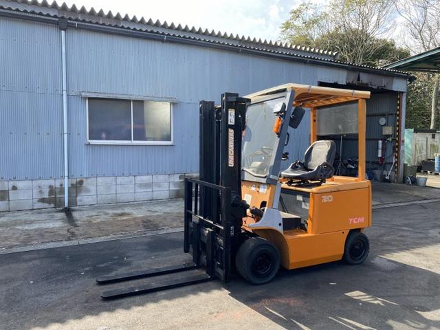 日本 TCM/2.0t バッテリー車/8115時間/サイドシフト/揚高3.0m/ナンバー取得可能(17157)(2枚目)