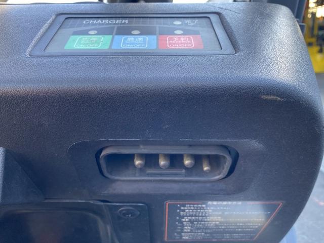 日本 トヨタ/1.5t バッテリー車/4501時間/揚高3.0m/ナンバー取得可能(17162)(11枚目)