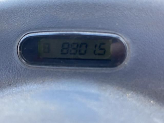 日本 コマツ/1.5t ガソリン車/AT車/8802時間/揚高3.0m/ナンバー取得可能(17113)(4枚目)