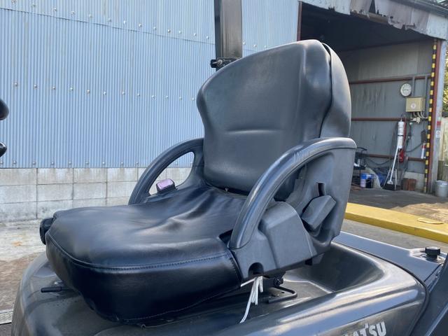 日本 コマツ/1.5t ガソリン車/AT車/8802時間/揚高3.0m/ナンバー取得可能(17113)(6枚目)