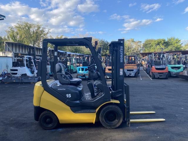 日本 コマツ/1.5t ガソリン車/AT車/8802時間/揚高3.0m/ナンバー取得可能(17113)(8枚目)