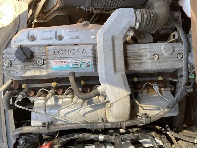 日本 トヨタ/3.5t ディーゼル車/755時間/ヒンジ・Wタイヤ/揚高3.5m/ナンバー取得可能(17208)(10枚目)