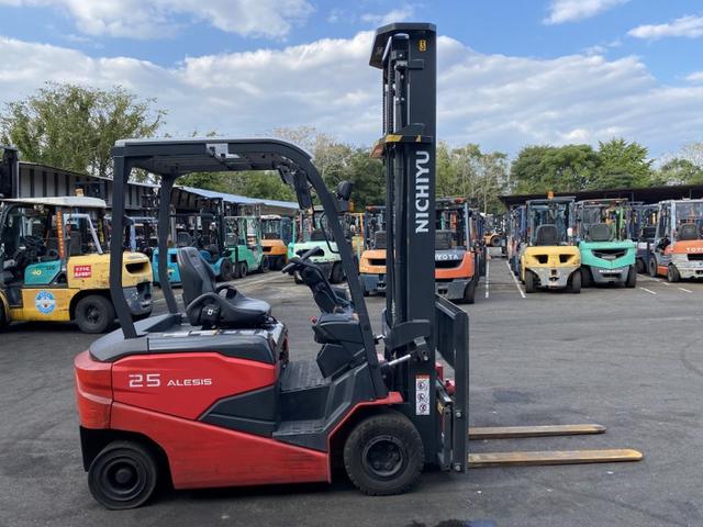 日本 ニチユ/2.5t バッテリー車/7132時間/サイドシフト/揚高4.5m/ナンバー取得可能(17206)(8枚目)