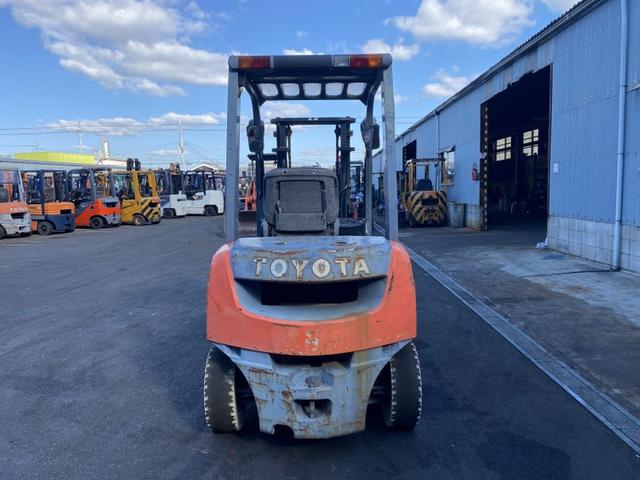 日本 トヨタ/2.0t ディーゼル車/3179時間/揚高3.0m/ナンバー取得可能(17256)(7枚目)