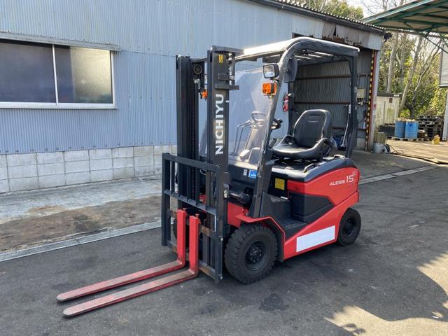 日本 　ニチユ／１．５ｔ　バッテリー車／３４２９時間／揚高３．０ｍ／ナンバー取得可能（１７４０４）（2枚目）