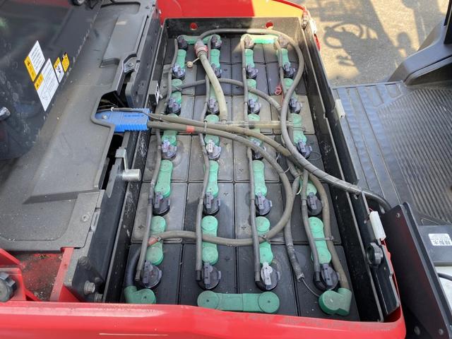 日本 　ニチユ／１．５ｔ　バッテリー車／３４２９時間／揚高３．０ｍ／ナンバー取得可能（１７４０４）（10枚目）