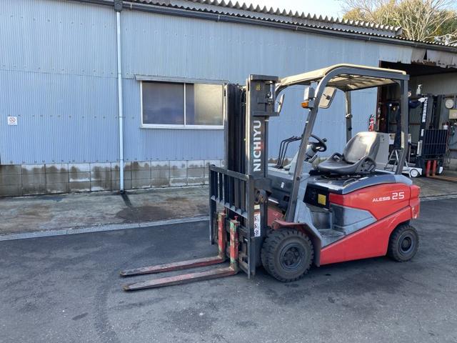 日本 ニチユ/2.5t バッテリー車/1315時間/揚高3.0m/サイドシフト/ナンバー取得可能(17423)(2枚目)